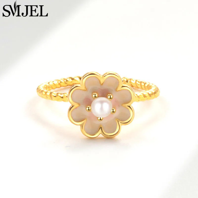 Crystal Bloom Spinner Ring