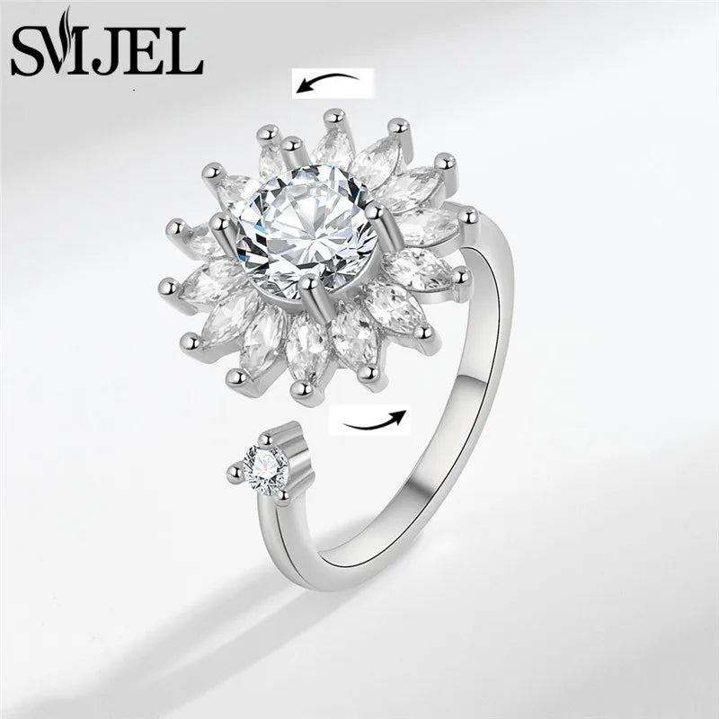 Crystal Bloom Spinner Ring