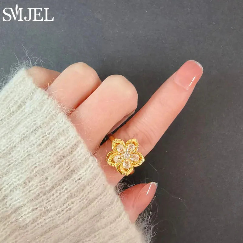 Crystal Bloom Spinner Ring